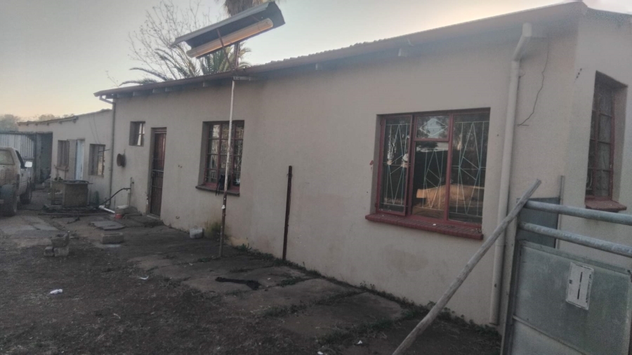 4 Bedroom Property for Sale in Hartebeespoort A H North West